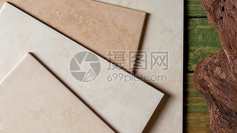 防滑瓷砖与通体砖：材质差异与适用场景解析